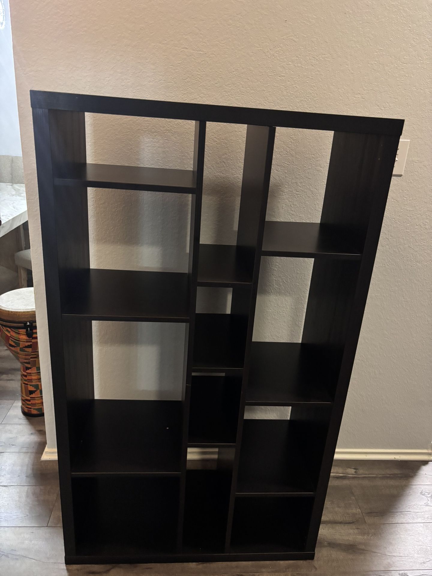 Modern cube bookshelf