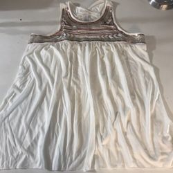Size XL — White Top With Sequins