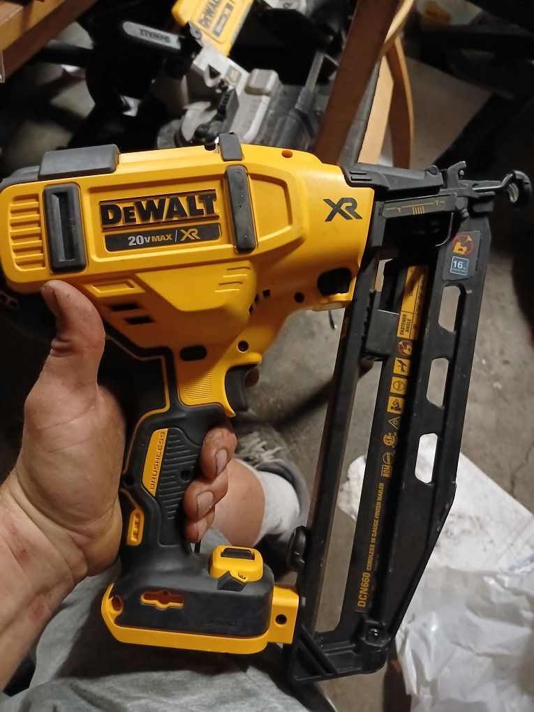 Dewalt Xr 20 Volt