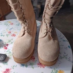 Army Boots 