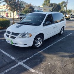 DODGE GRAN cara VAN 2001 Motor 3.8 COLOR BLANCO