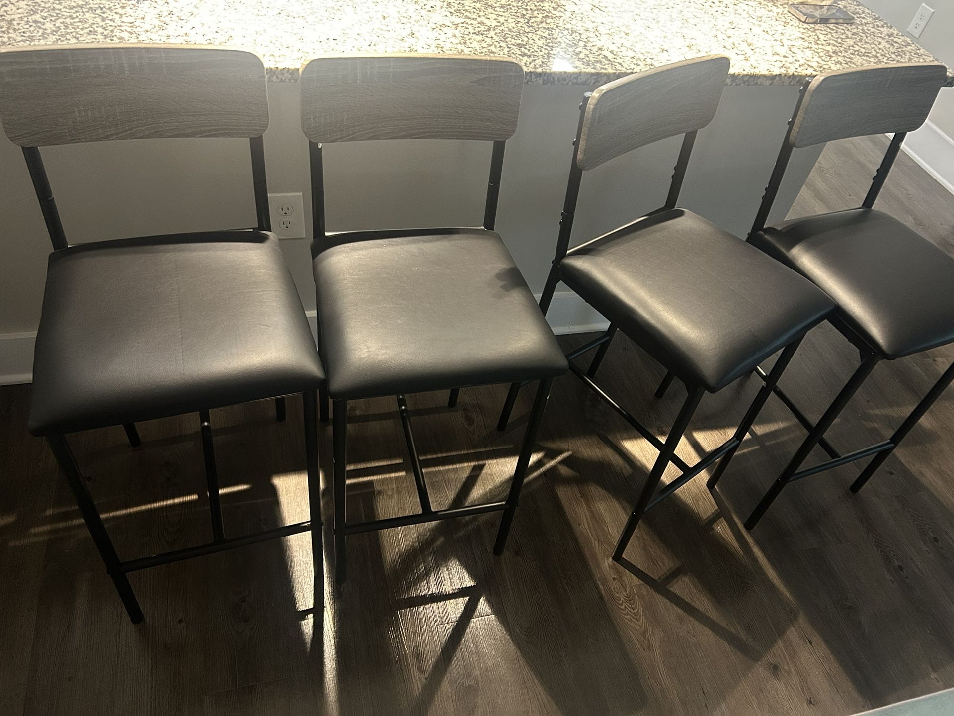 4 Bar Stools