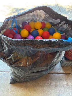 Ball pit balls