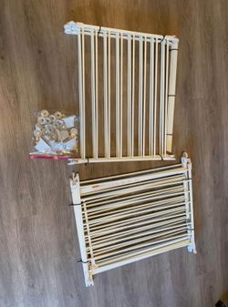 Regalo 192-Inch Super Wide Adjustable Baby Gate and Play Yard