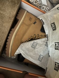 timberland boots/steeltoe/11
