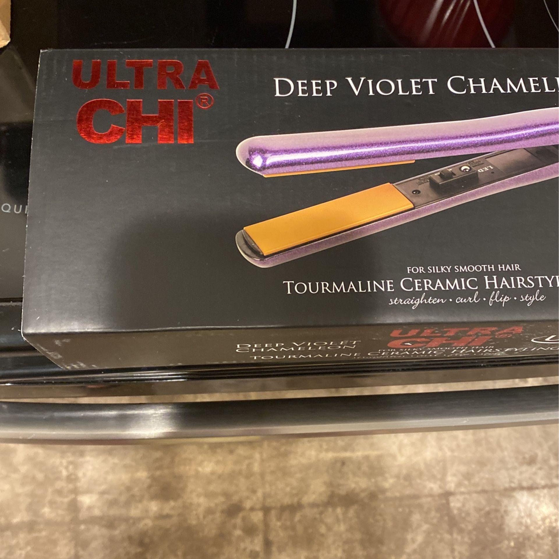 Brand New Chi Flat Iron Dual Voltage Deep Violet Chameleon