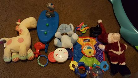 Toys and size 3T boy clothes