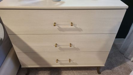 Little Seed 3-Drawer Dresser with Gold Handles - 2