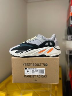 Yeezy 700 Waverunner