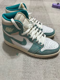 Air Jordan 1 Retro High OG “Turbo Green.” Men’s 10