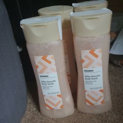 SOLIMO SILKY SMOOTH BODY WASH 4 FOR 20