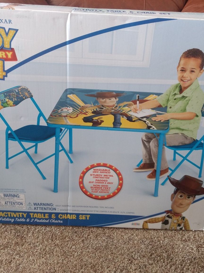 Toy Story 4 Chair And Table Set