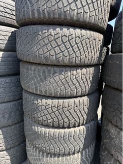 Vendo 315/70/R17 las 4 llantas Goodyear por $200