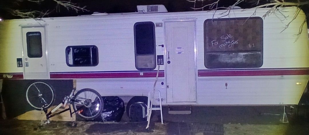 1989 Fleetwood Camper Terri by Fleetwood