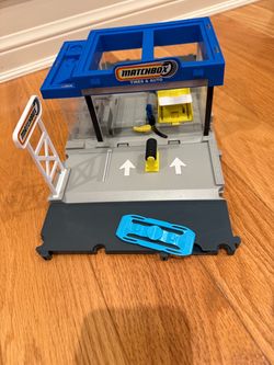 Matchbox Tires & Auto Playset