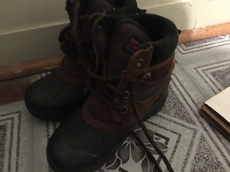 Kid snow boots
