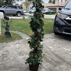 Indoor Or Outdoor Topiary Artificial Tree  