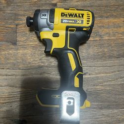 Dewalt Impact Xr 20v. $90 Firm Price Tool Only Pick Up In Van Nuys