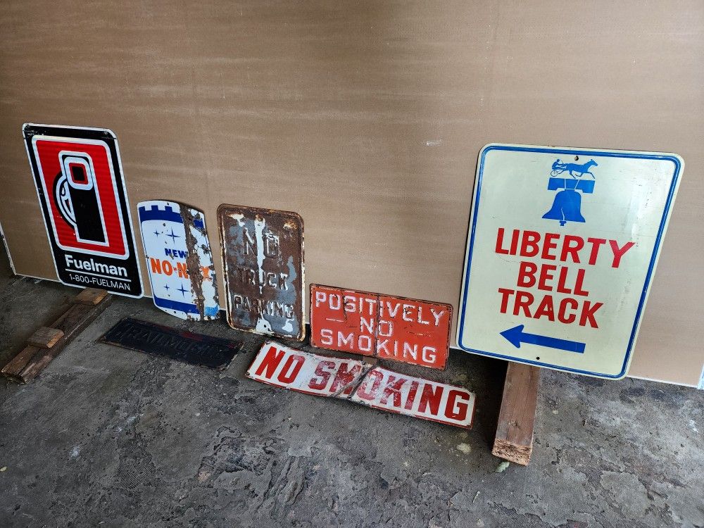 Vintage Signs Fuelman Signage Gulf Gasoline Smoking Parking Sign