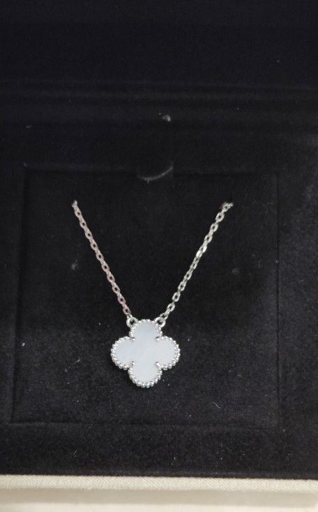 Authentic Van Cleef And Arpels