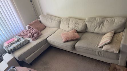 Living spaces L couch white
