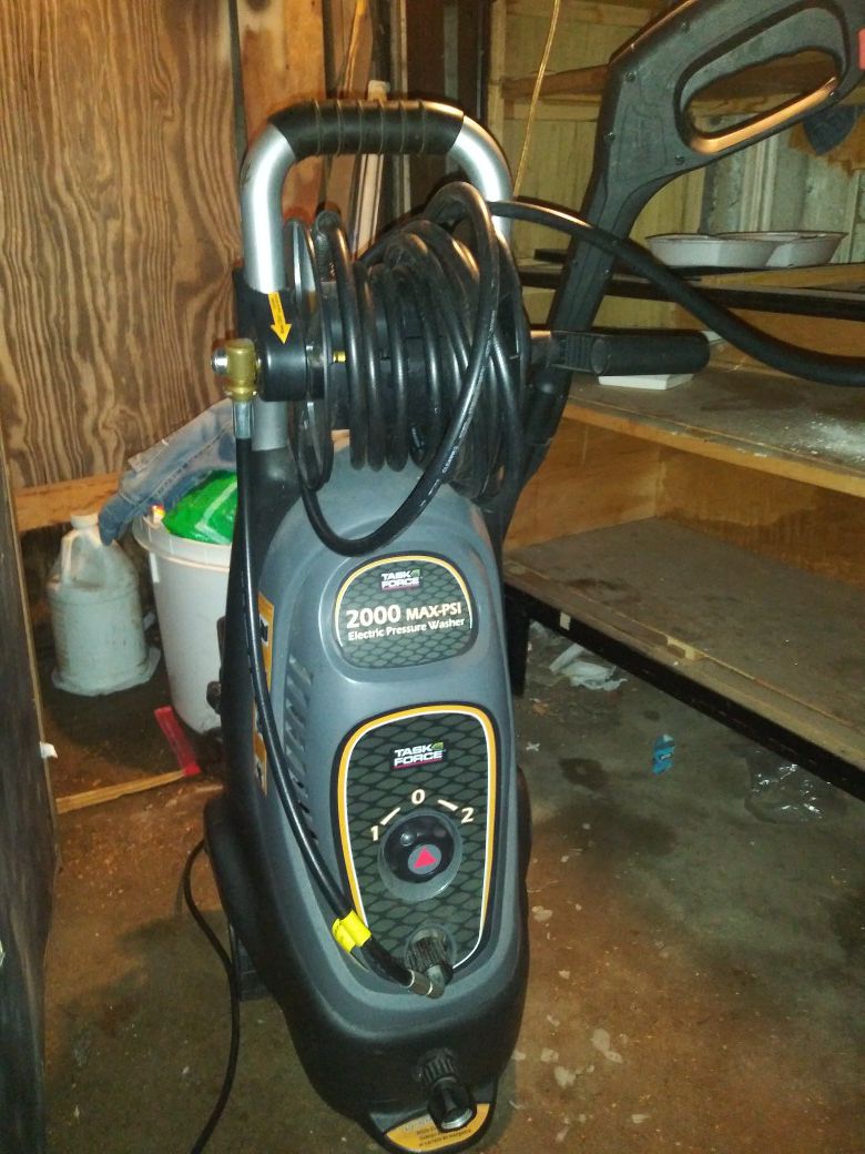 2000 psi power washer