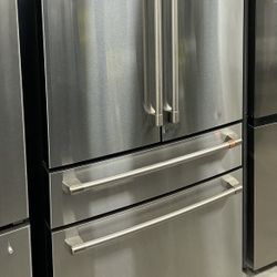 CAFE 28.7 cu. ft. Smart 4 French Door Refrigerator w/Dual-Dispense Autofill Pitcher - Free One Year Warranty 