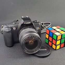 Canon camera with lens