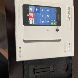 Windows Phone unlocked dual sim in great shape!
