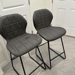 Bar Stools. High Top Table Chairs. 