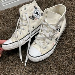 Girls Converse