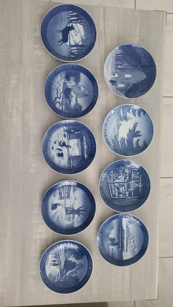Royal Copenhagan Decorative Plates