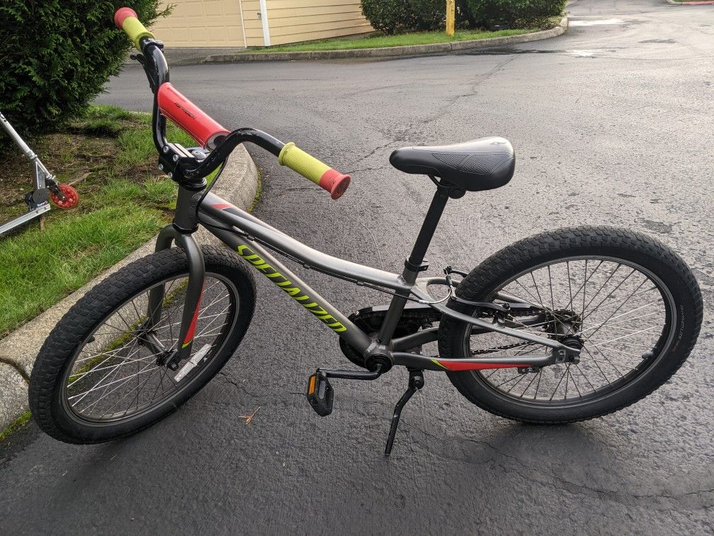 Specialized Kids Bike -20"