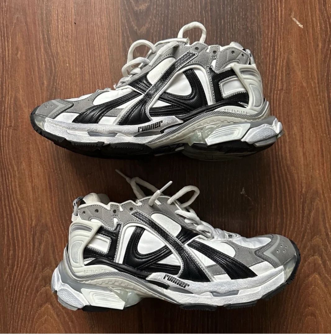 Balenciaga Runners Sz 39