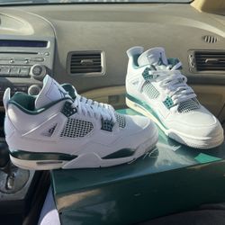Jordan Retro 4