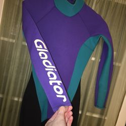 Women's Gladiator Size 6 Purple and Teal Wetsuit Excellent Condition