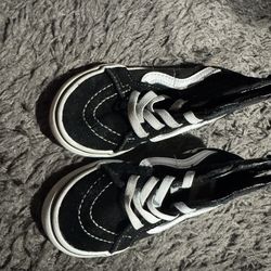 Toddler Black & White High Top Vans Size 8.0