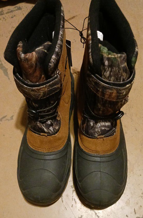 Ozark Trail Mossy Oak Camo 
Men Snow Winter Boots 
Insulated -5 Degrees 
Size 12