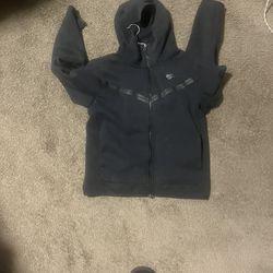 Nike Tech Fleece ( Not Free)