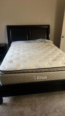 Bedroom Set With Matteess And Box Spring