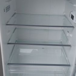 FREE DELIVERY WHIRLPOOL FRIDGE $200 OBO