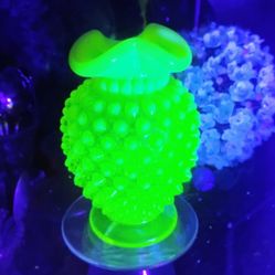 Rare Vintage 1940s Fenton Opalescent 