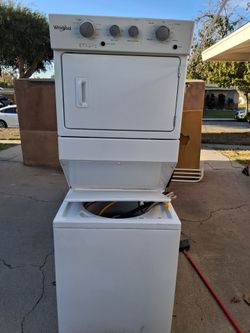 Whearlpool stackable washer dryer white