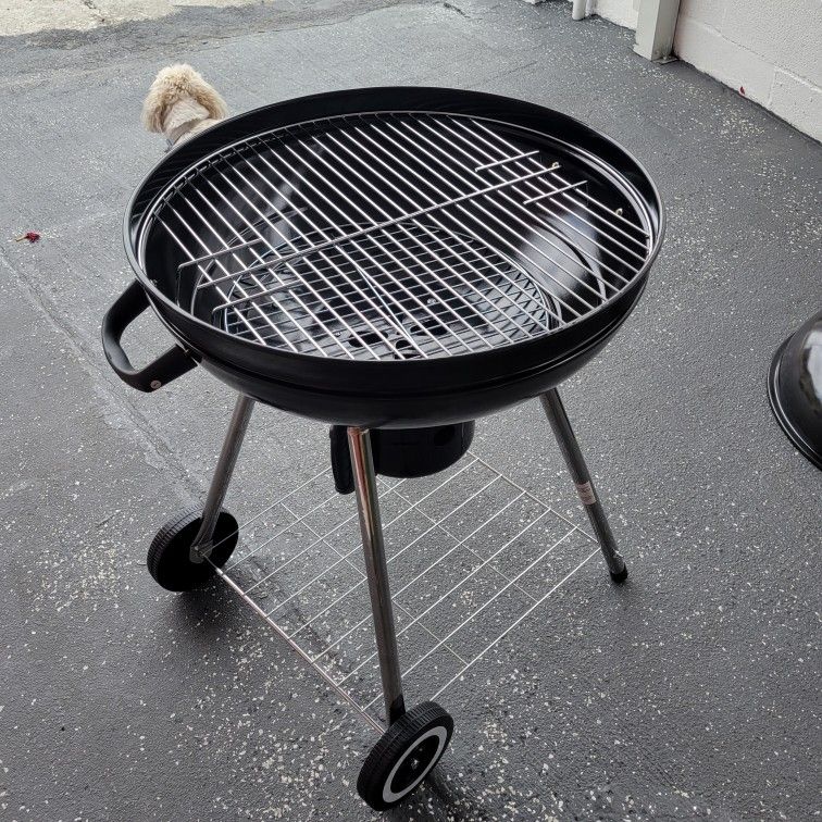 New Charcoal Grill BBQ 22"Wide Black Color 