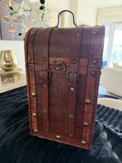 Vintage Wine Carrier Case