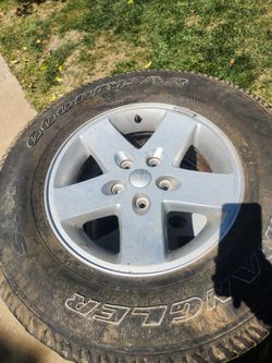 2 Tires 17         2 Llantas De Numero 17