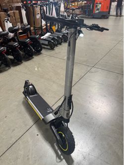Electric scooter