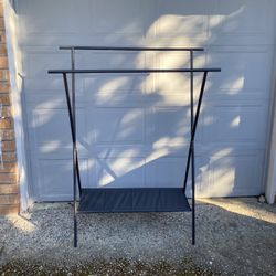 Clothes Hanging Rack/Stand