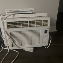 Window A/C Unit 