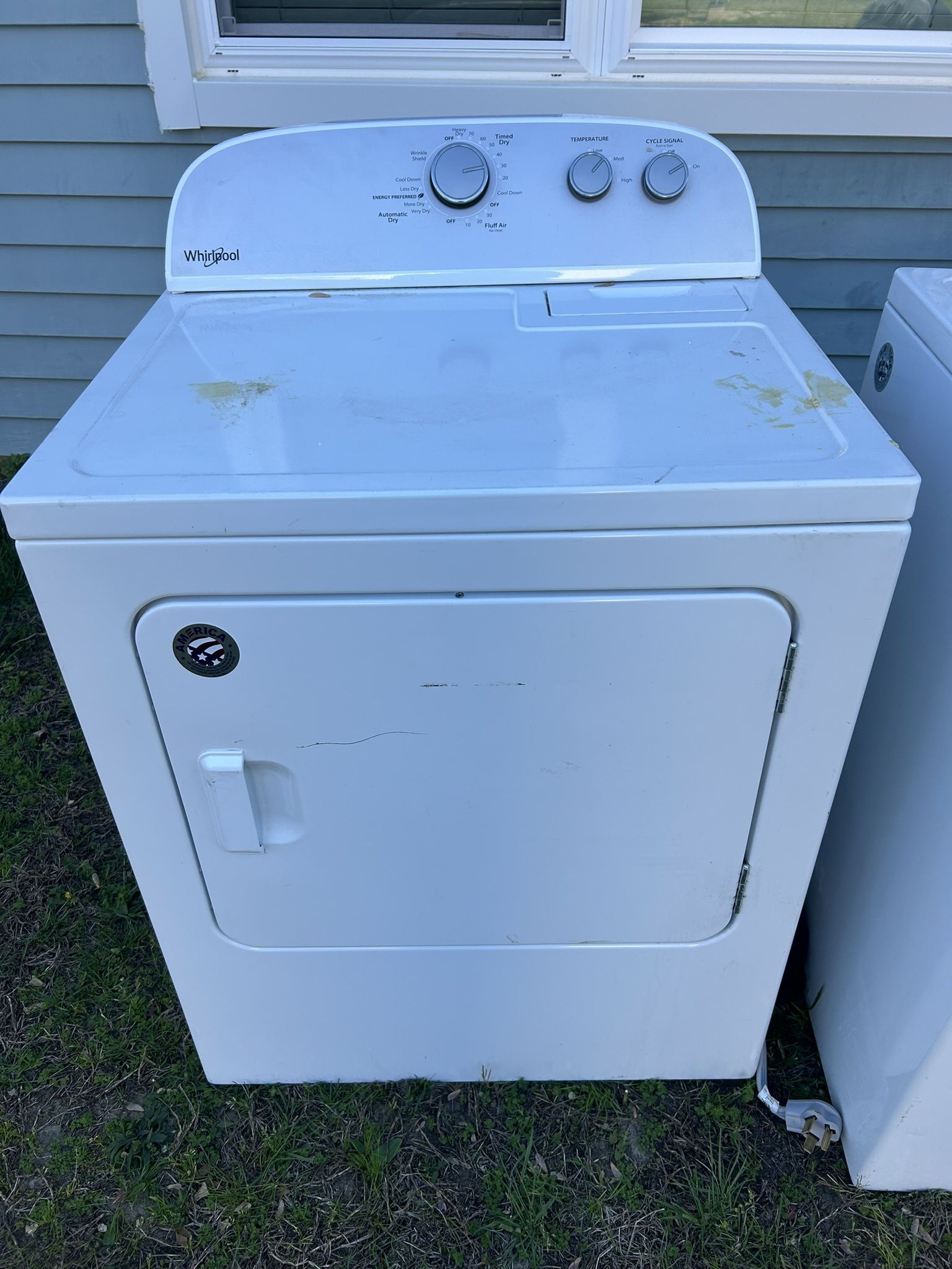 Smooth running Washer and Dyer set, must go!